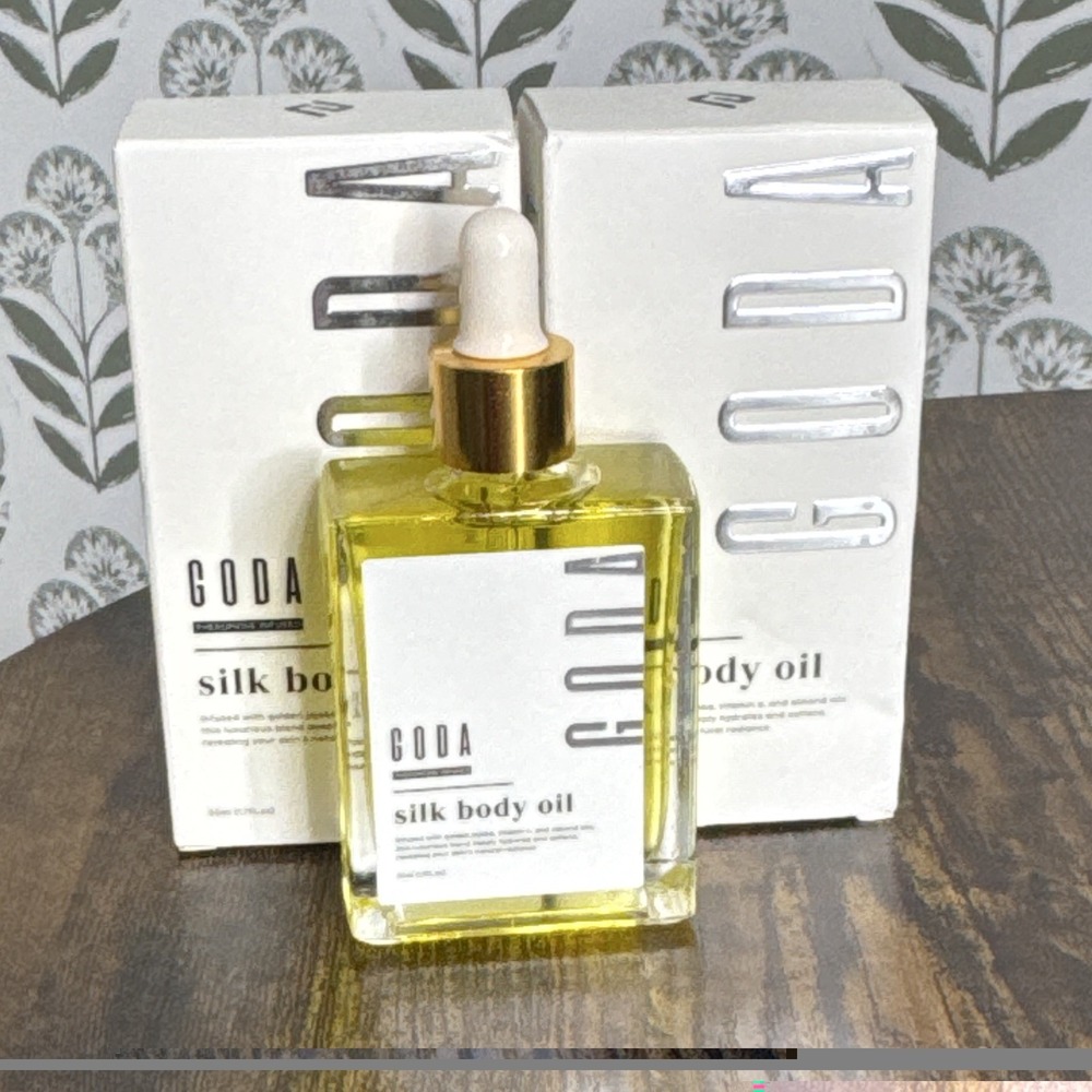 GODA Silk Body Oil Hydrating Moisturizer Jojoba Argan Vit E 1.7 fl oz Set of 2